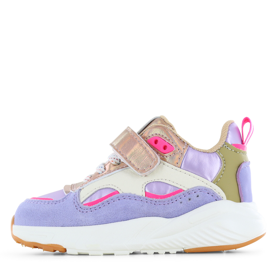 Go Banana’s lila sneaker