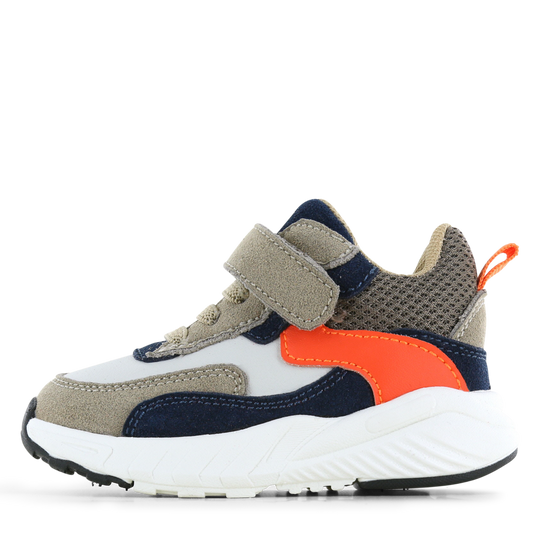 Go Banana’s oranje sneaker